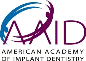 Logo: American Academy of Implant Dentistry